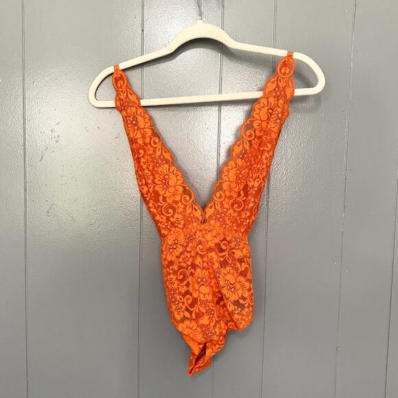 NEW Free People HAH Burnt Orange Comin' in HAHt Lace Floral Romantic Bodysuit S - Picture 3 of 7